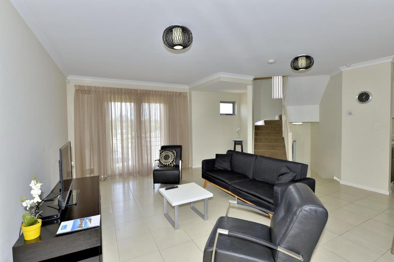Serenity On The Terrace Mandurah Exterior photo