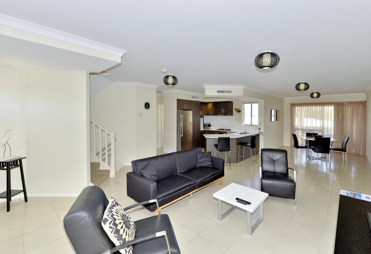 Serenity On The Terrace Mandurah Exterior photo