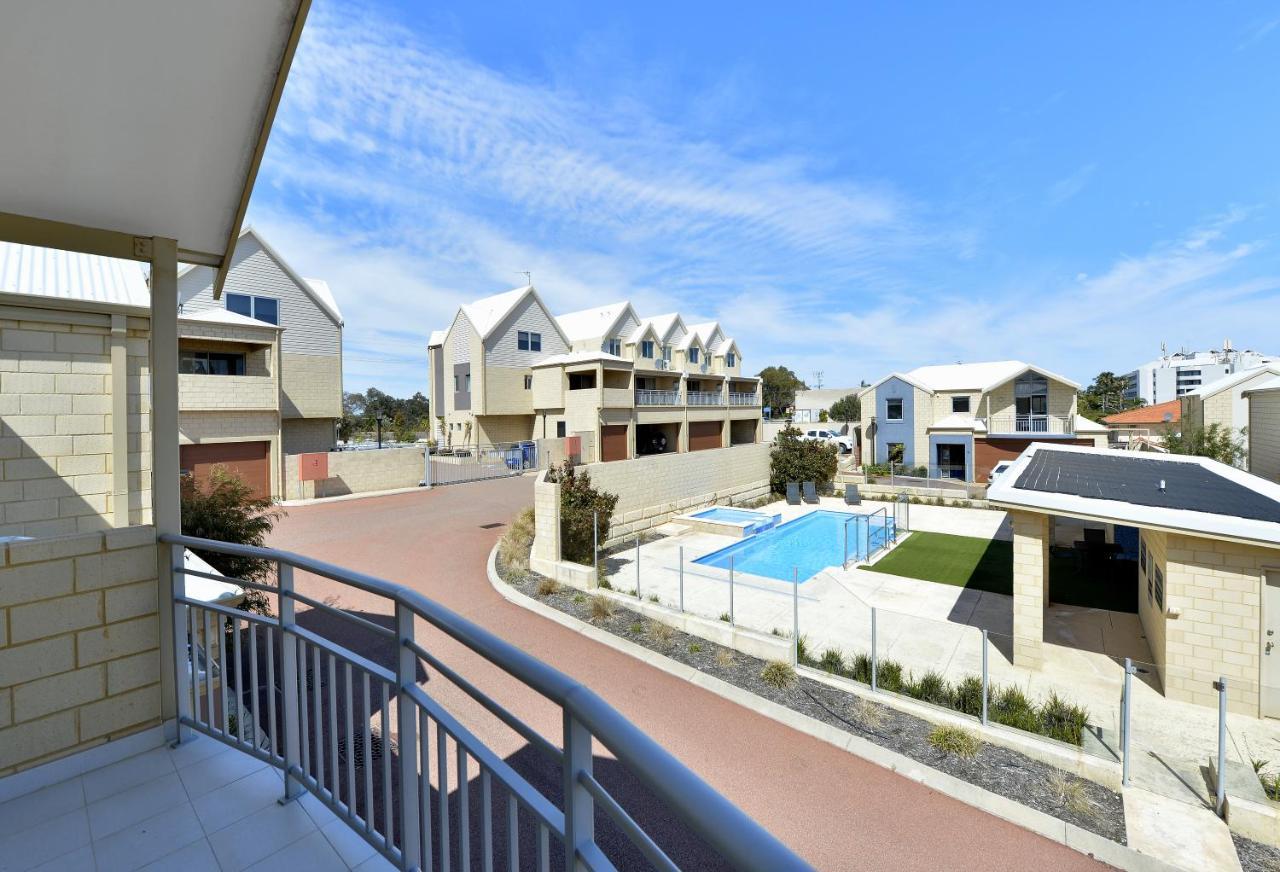 Serenity On The Terrace Mandurah Exterior photo