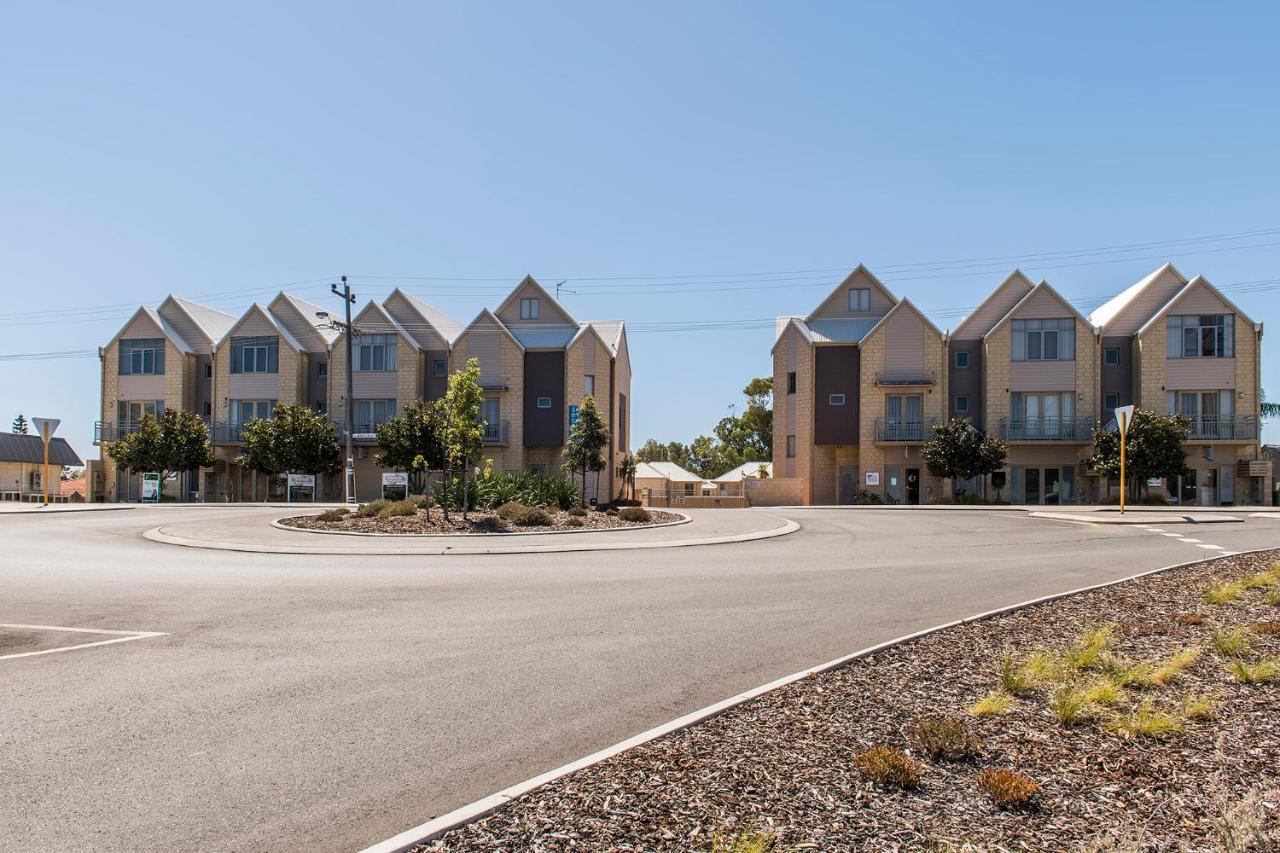 Serenity On The Terrace Mandurah Exterior photo